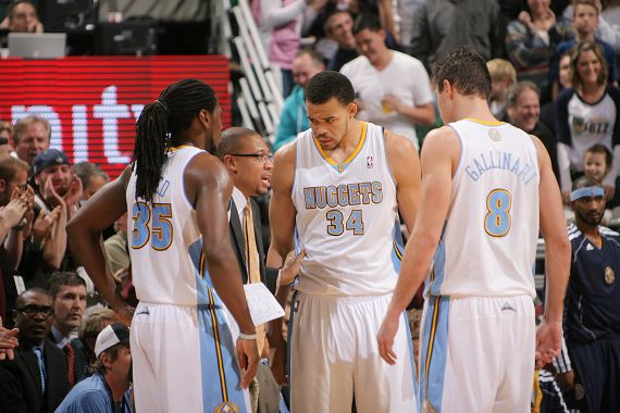 持续压制 持续压制